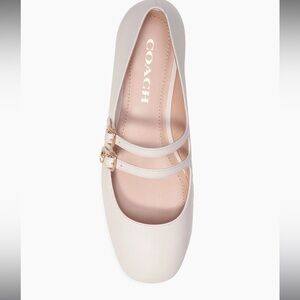 Coach Whitley flats size 8